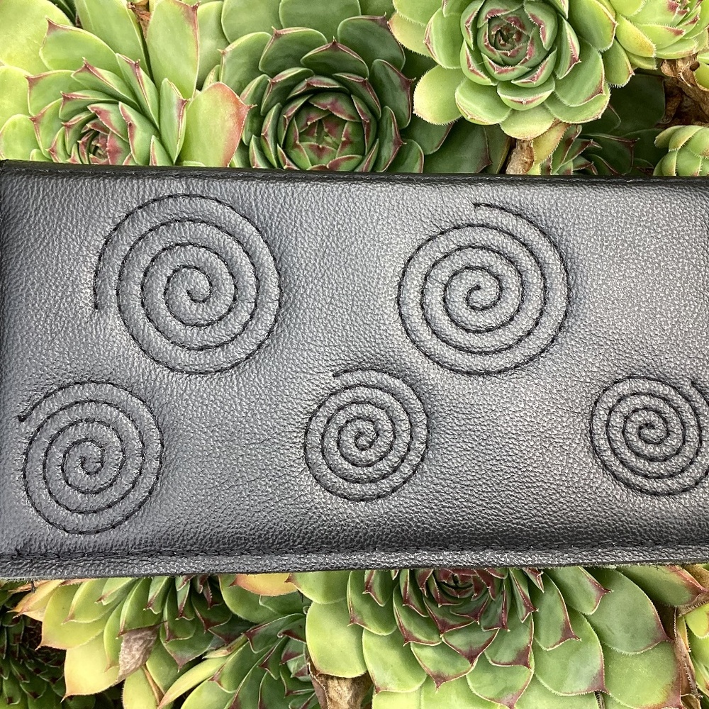 Unique Black Leather Circular Stitch Design Double Flap Billfold Wallet